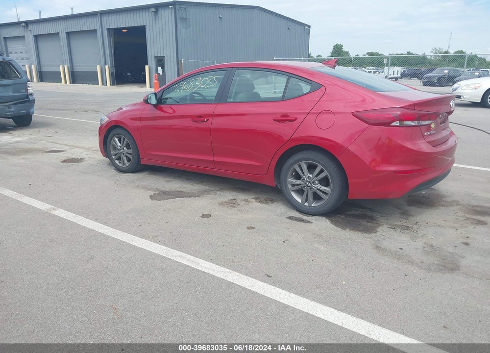 2017 HYUNDAI ELANTRA SE VIN: 5NPD84LF7HH134231