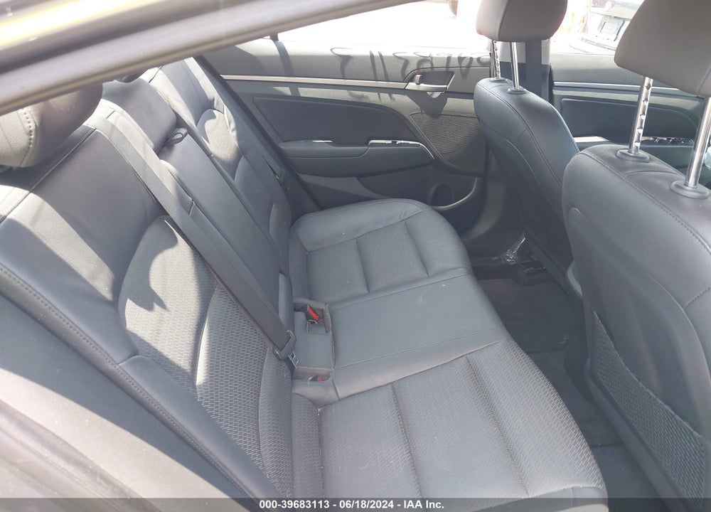 2017 HYUNDAI ELANTRA LIMITED VIN: KMHD84LF8HU195346