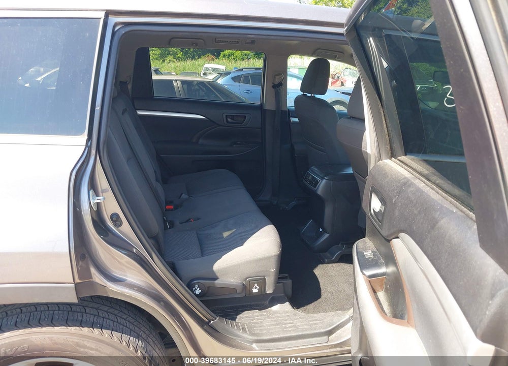 2016 TOYOTA HIGHLANDER LE VIN: 5TDZARFHXGS019121