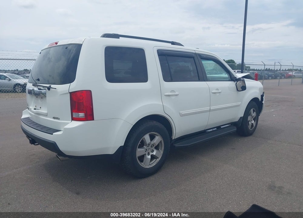 2011 HONDA PILOT EX-L VIN: 5FNYF4H56BB096214