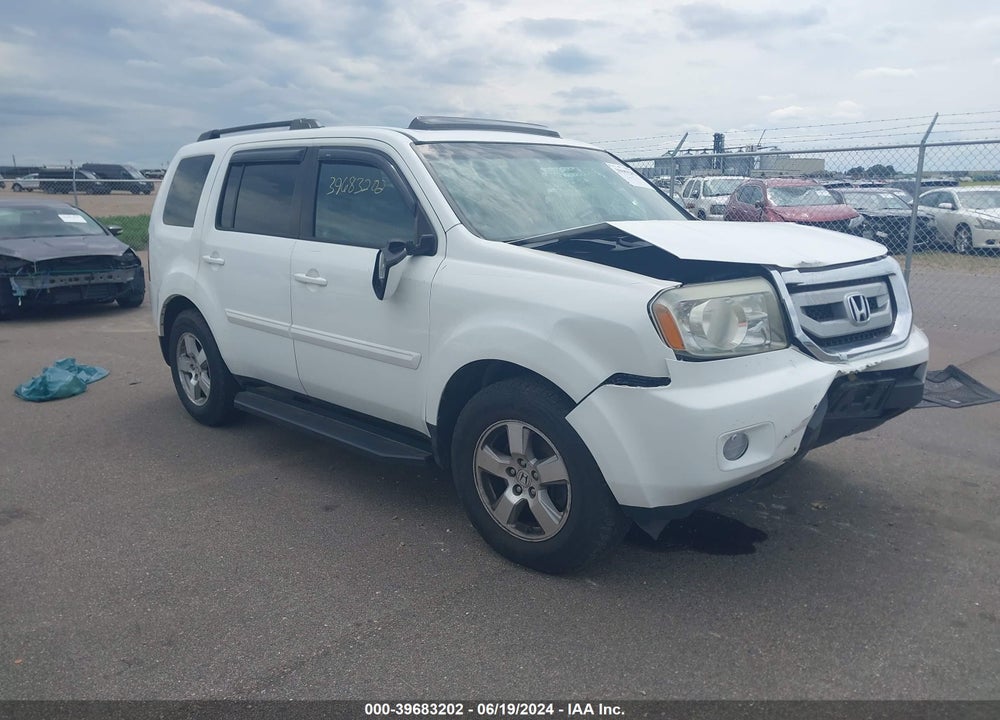 2011 HONDA PILOT EX-L VIN: 5FNYF4H56BB096214