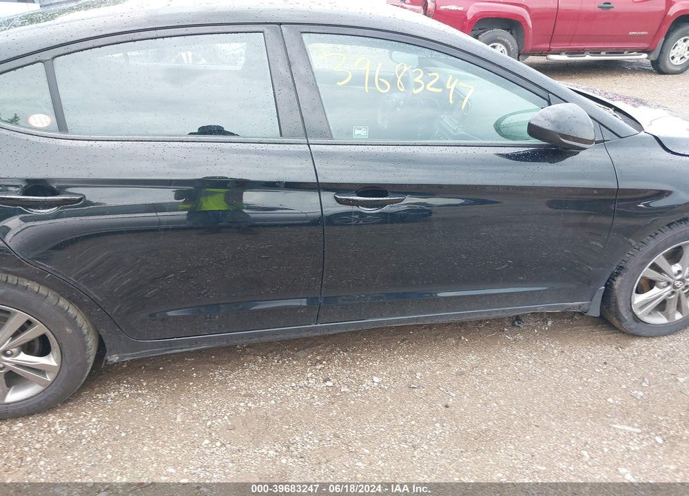 2018 HYUNDAI ELANTRA SEL VIN: 5NPD84LF1JH286561