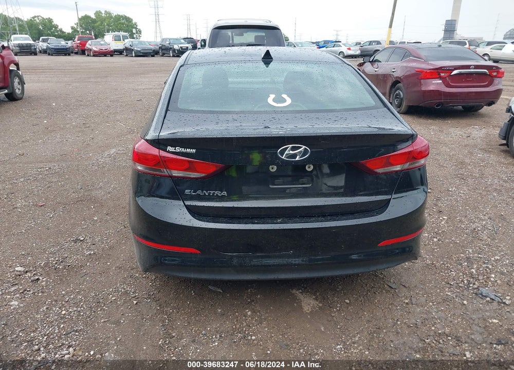 2018 HYUNDAI ELANTRA SEL VIN: 5NPD84LF1JH286561