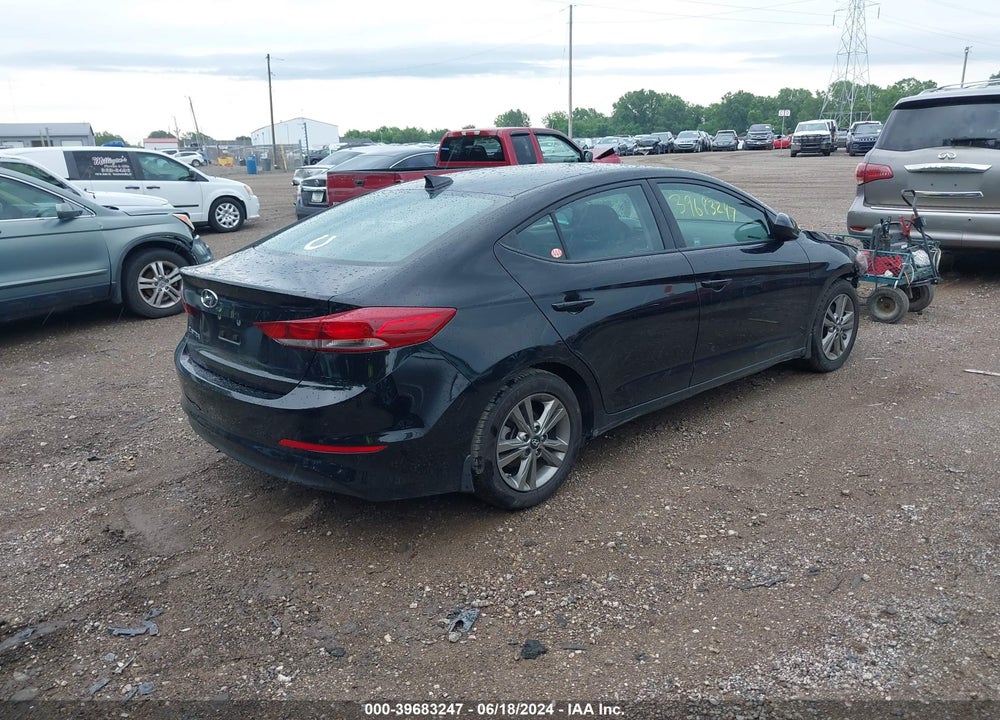 2018 HYUNDAI ELANTRA SEL VIN: 5NPD84LF1JH286561