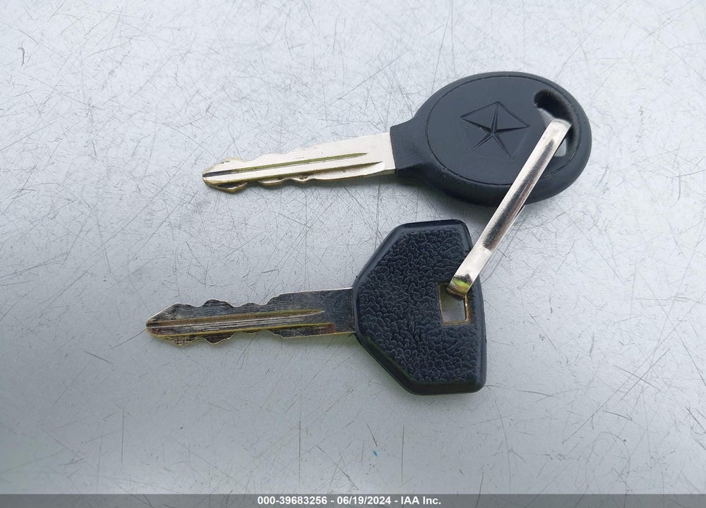 2002 DODGE NEON VIN: 1B3ES26C92D636300