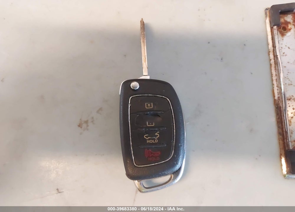 2017 HYUNDAI SONATA VIN: 5NPE24AF8HH533772