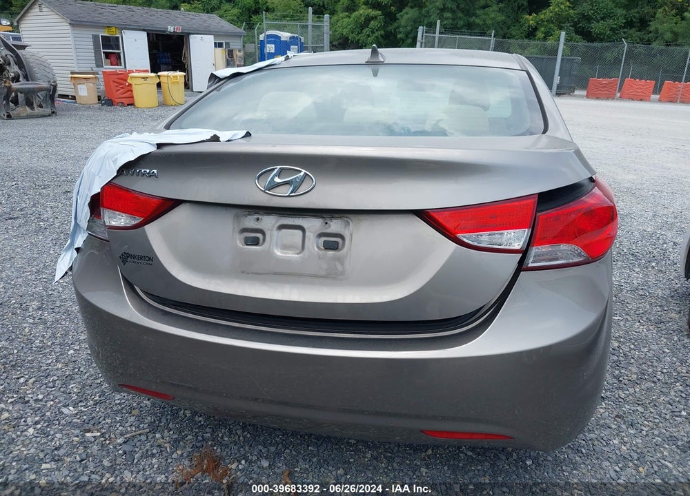 2013 HYUNDAI ELANTRA GLS VIN: 5NPDH4AE7DH338659