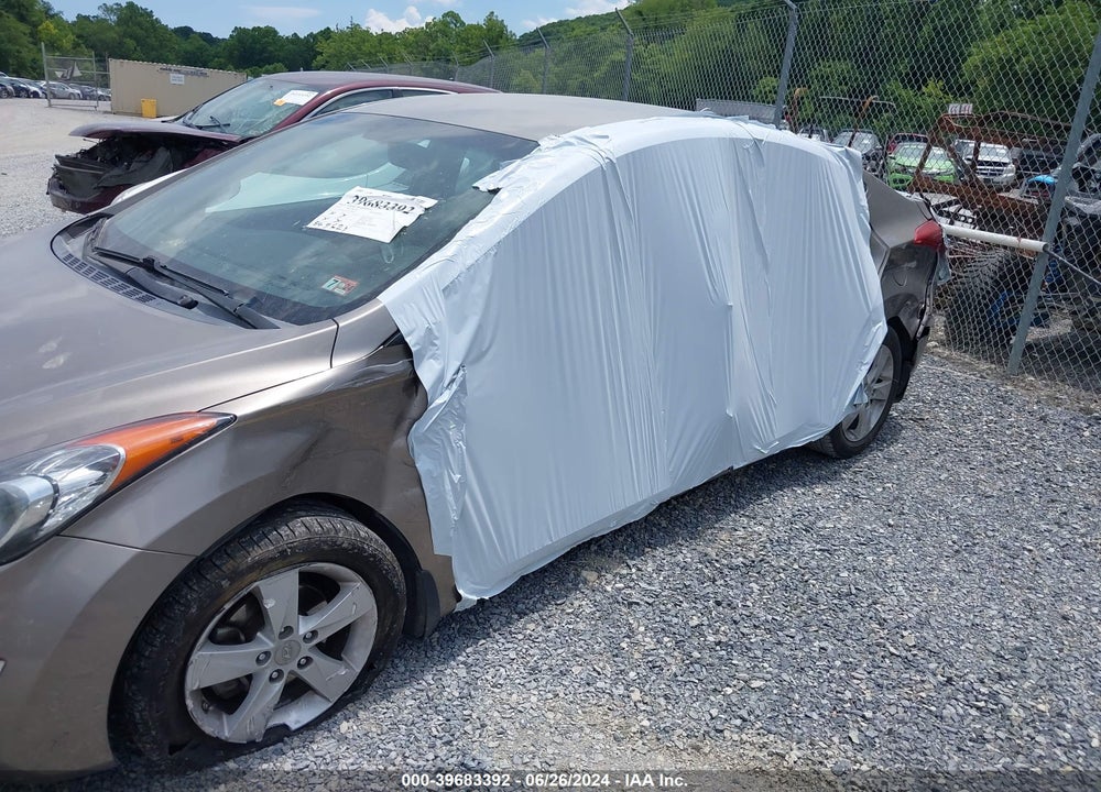2013 HYUNDAI ELANTRA GLS VIN: 5NPDH4AE7DH338659