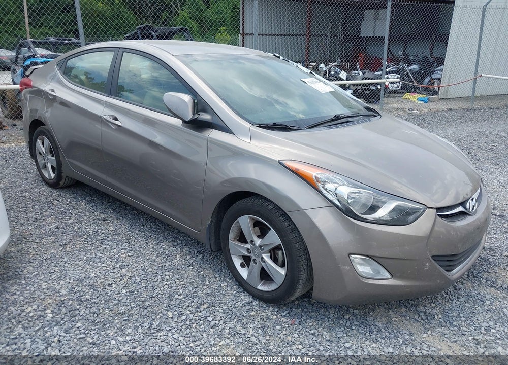 2013 HYUNDAI ELANTRA GLS VIN: 5NPDH4AE7DH338659