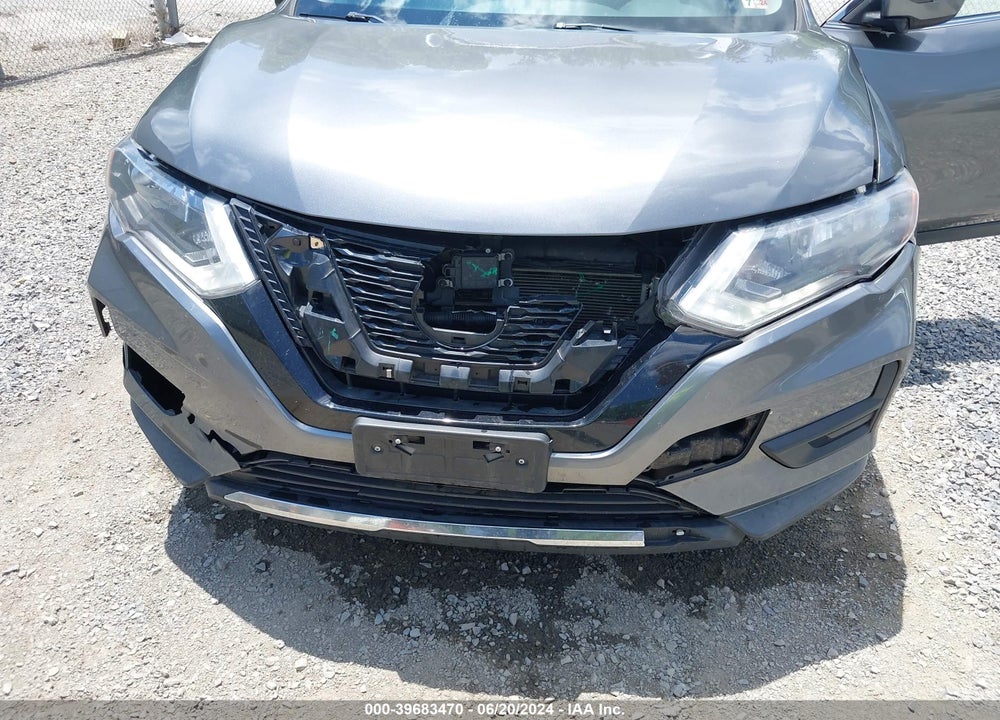 2018 NISSAN ROGUE SV VIN: KNMAT2MV5JP542670