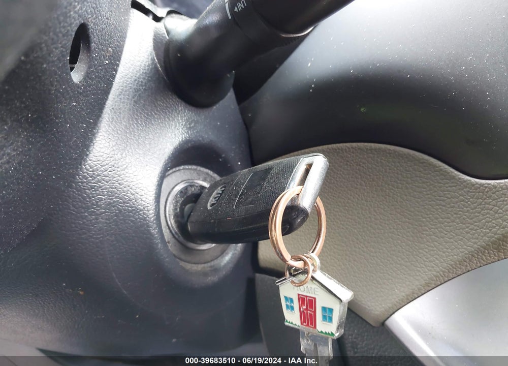 2014 KIA RIO VIN: KNADN4A31E6370684