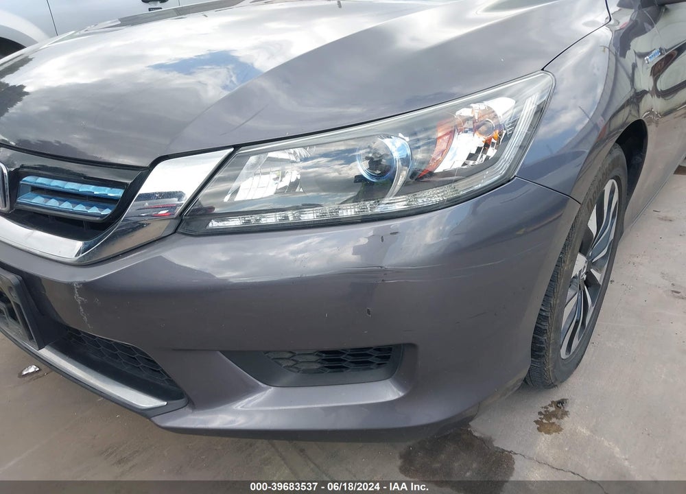 2015 HONDA ACCORD HYBRID VIN: 1HGCR6F30FA007106