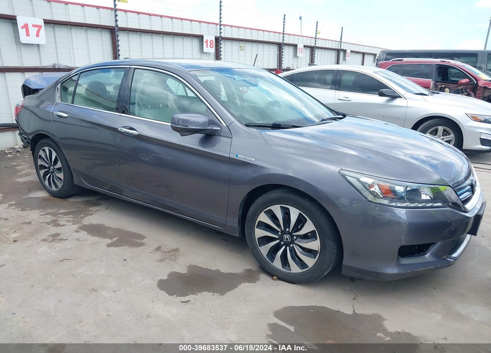 2015 HONDA ACCORD HYBRID VIN: 1HGCR6F30FA007106