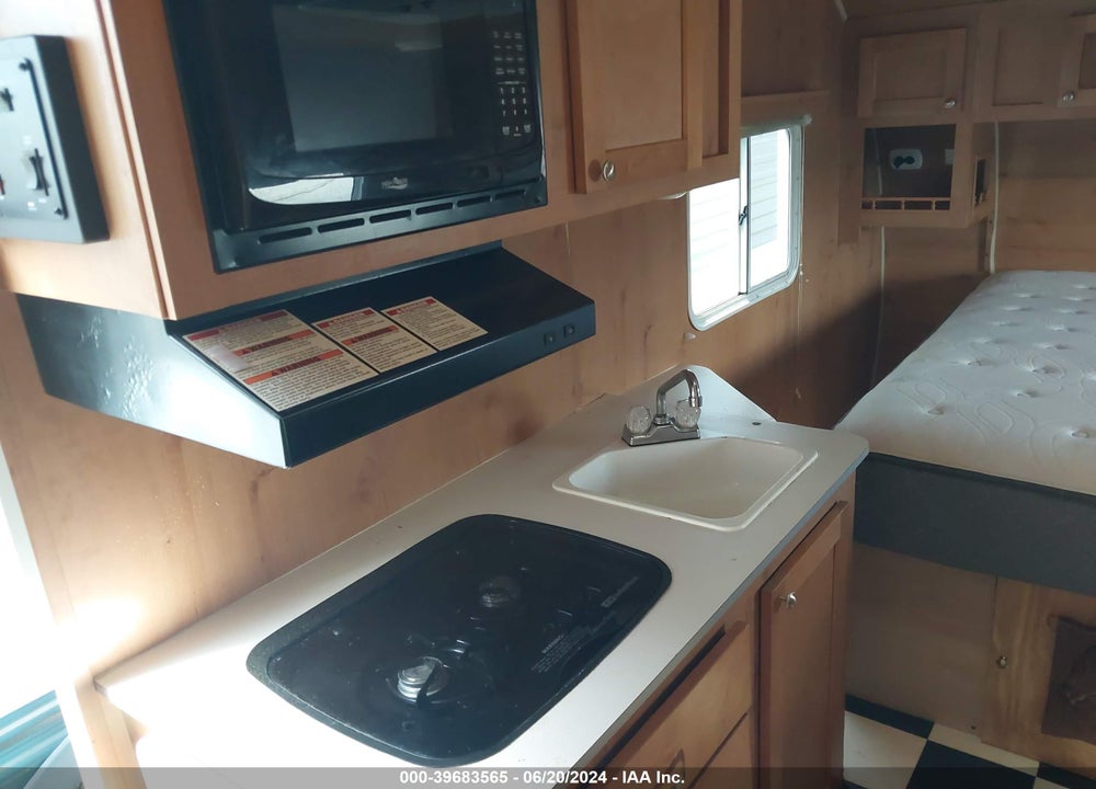 2019 RIVR RETRO 179 VIN: 59CCC2015KL000469