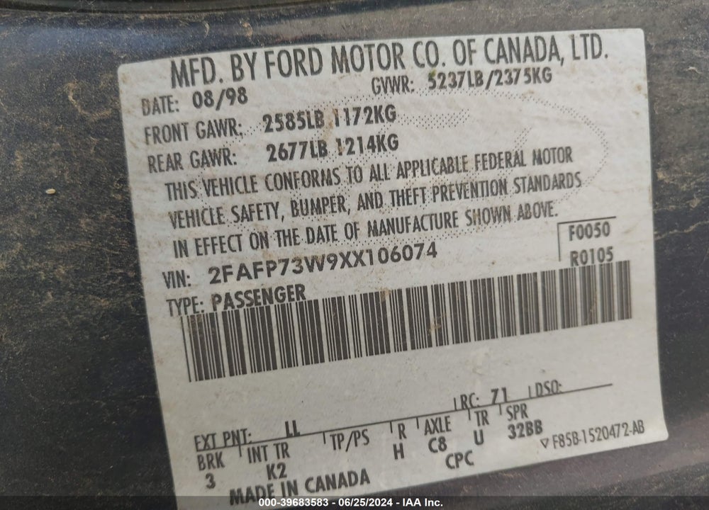 1999 FORD CROWN VICTORIA VIN: 2FAFP73W9XX106074
