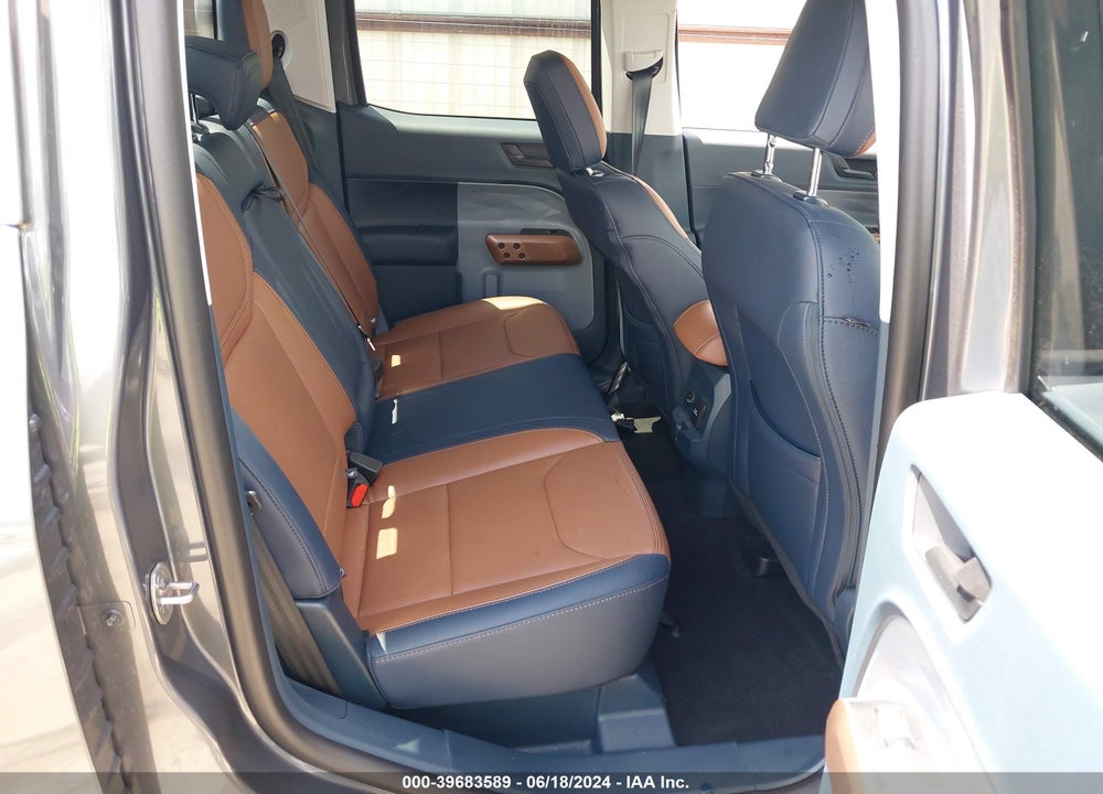 2024 FORD MAVERICK LARIAT VIN: 3FTTW8M34RRA40755