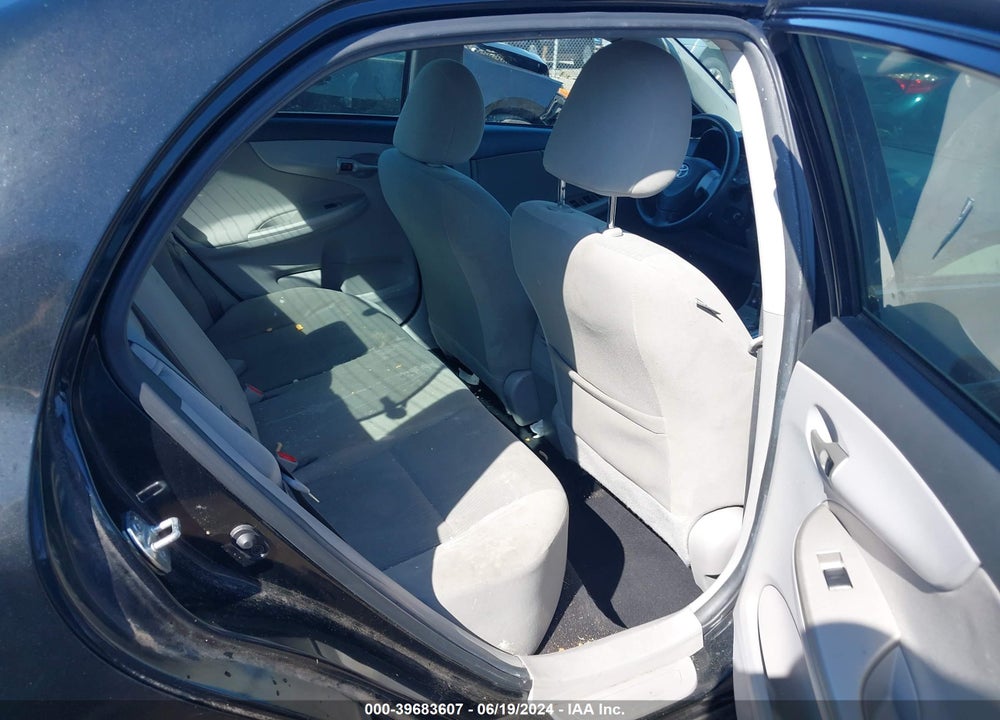 2013 TOYOTA COROLLA LE VIN: 2T1BU4EE1DC974400