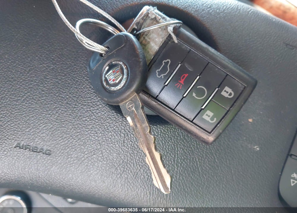 2009 CADILLAC DTS VIN: 1GEEK90Y99U550014
