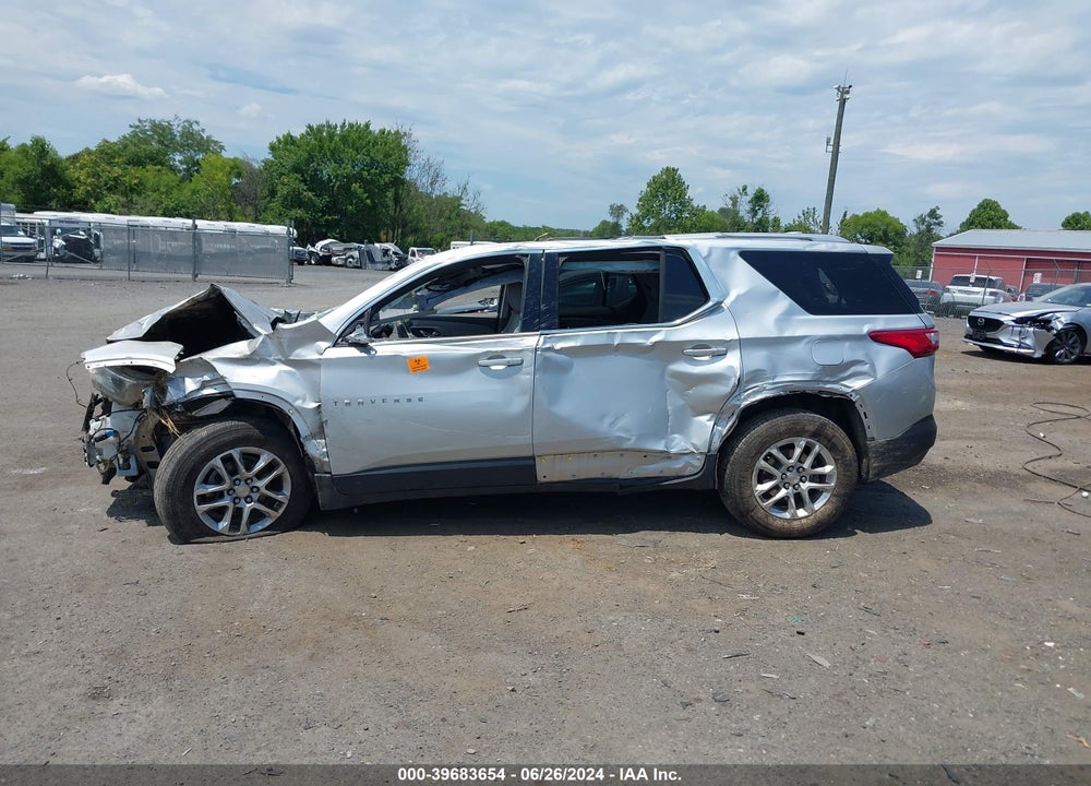 2018 CHEVROLET TRAVERSE 1LT VIN: 1GNEVGKW0JJ252884