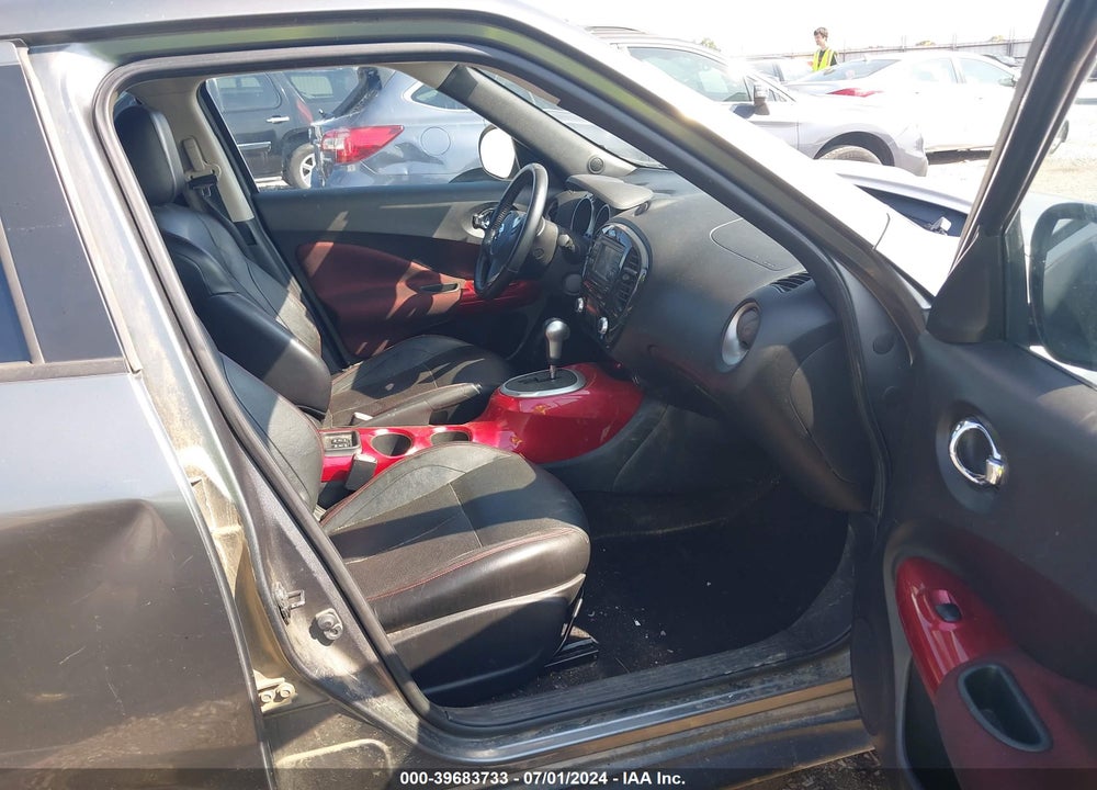 2012 NISSAN JUKE VIN: JN8AF5MRXCT105905