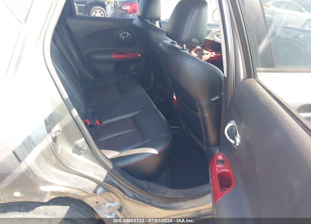 2012 NISSAN JUKE VIN: JN8AF5MRXCT105905