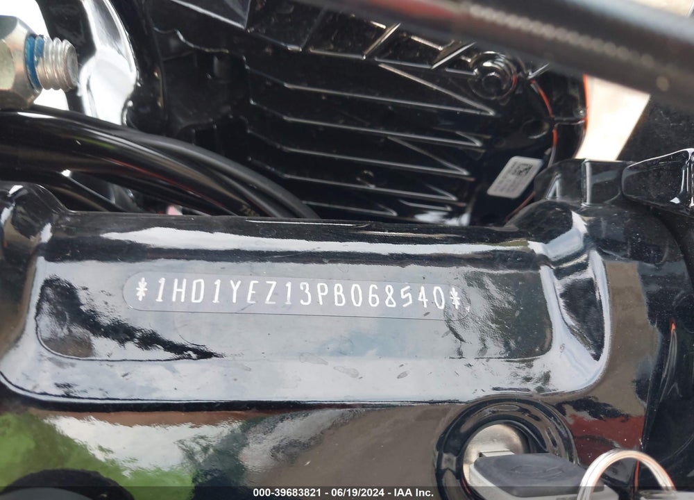 2023 HARLEY-DAVIDSON FXBR VIN: 1HD1YEZ13PB068540