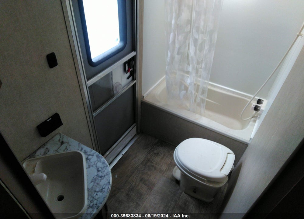 2019 GULFSTREAM AMERILITE VIN: 1NL1G3029K1133799