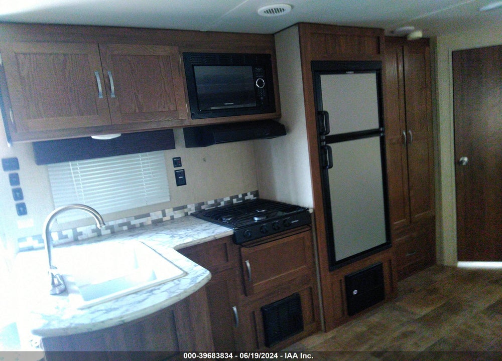 2019 GULFSTREAM AMERILITE VIN: 1NL1G3029K1133799