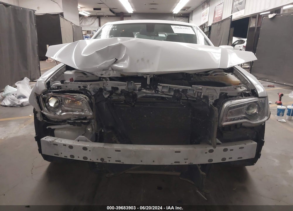 2019 CHRYSLER 300 TOURING L VIN: 2C3CCAAG9KH634304