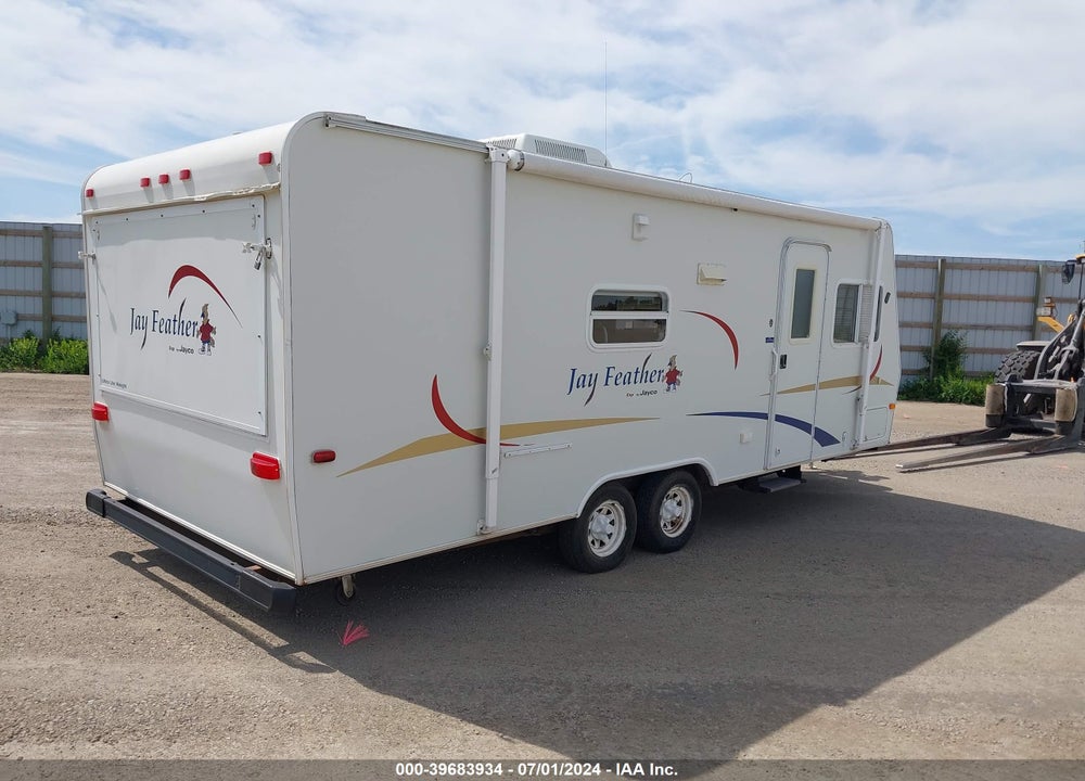 2005 JAYCO JAY FEATHER TRAVEL TRAILER VIN: 1UJBJ02K651JB0861