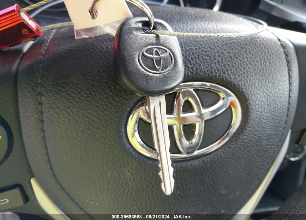 2016 TOYOTA COROLLA L VIN: 2T1BURHE5GC649875