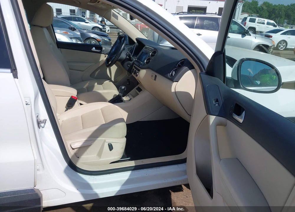 2017 VOLKSWAGEN TIGUAN 2.0T WOLFSBURG EDITION VIN: WVGRV7AX0HW507143