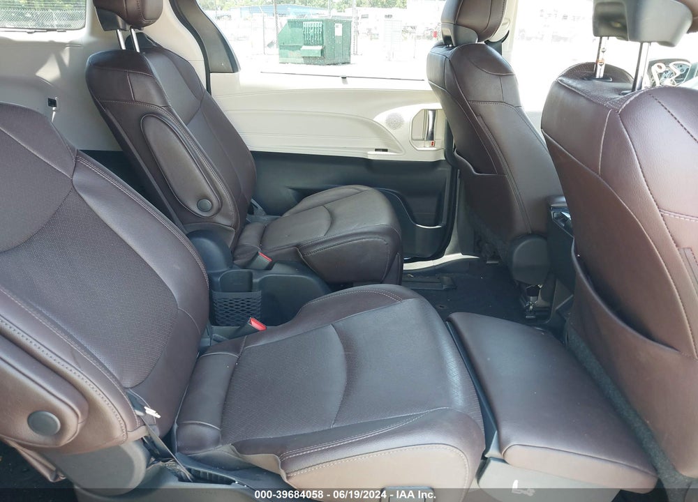 2022 TOYOTA SIENNA PLATINUM VIN: 5TDERKEC2NS110269