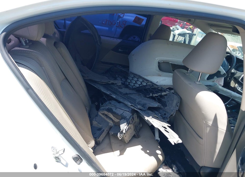 2014 HONDA ACCORD LX VIN: 1HGCR2F33EA084477