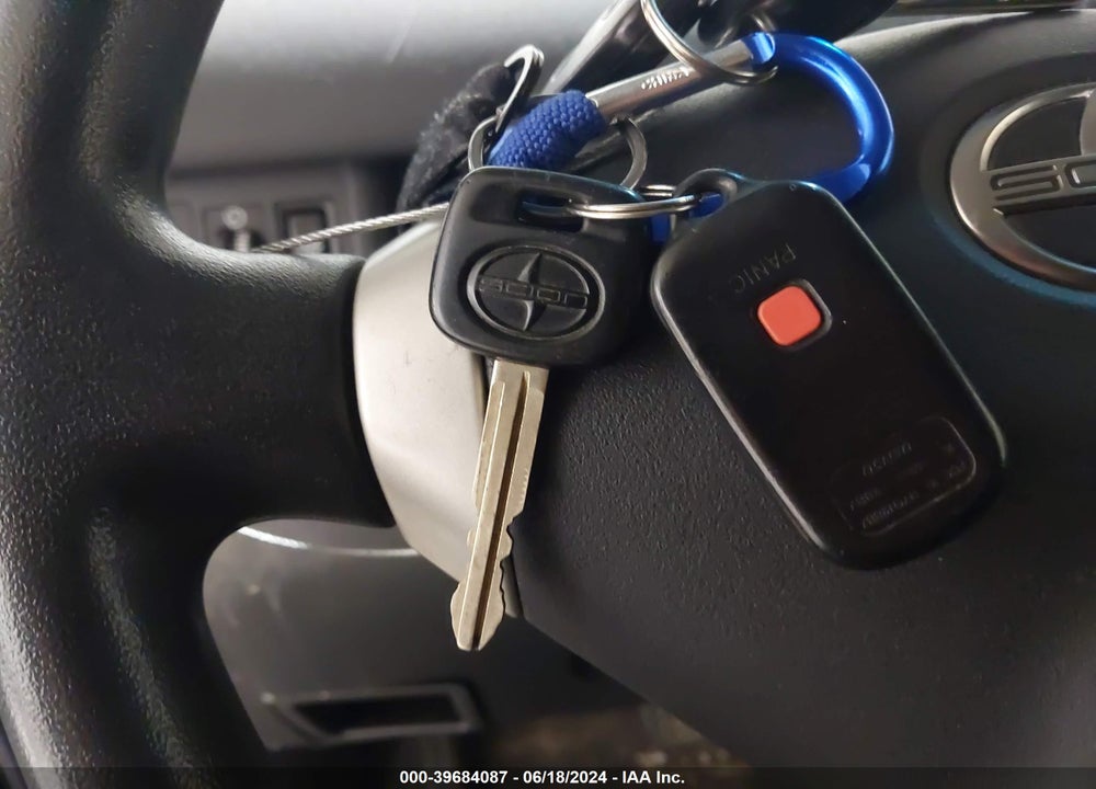 2006 SCION XB VIN: JTLKT324464051492