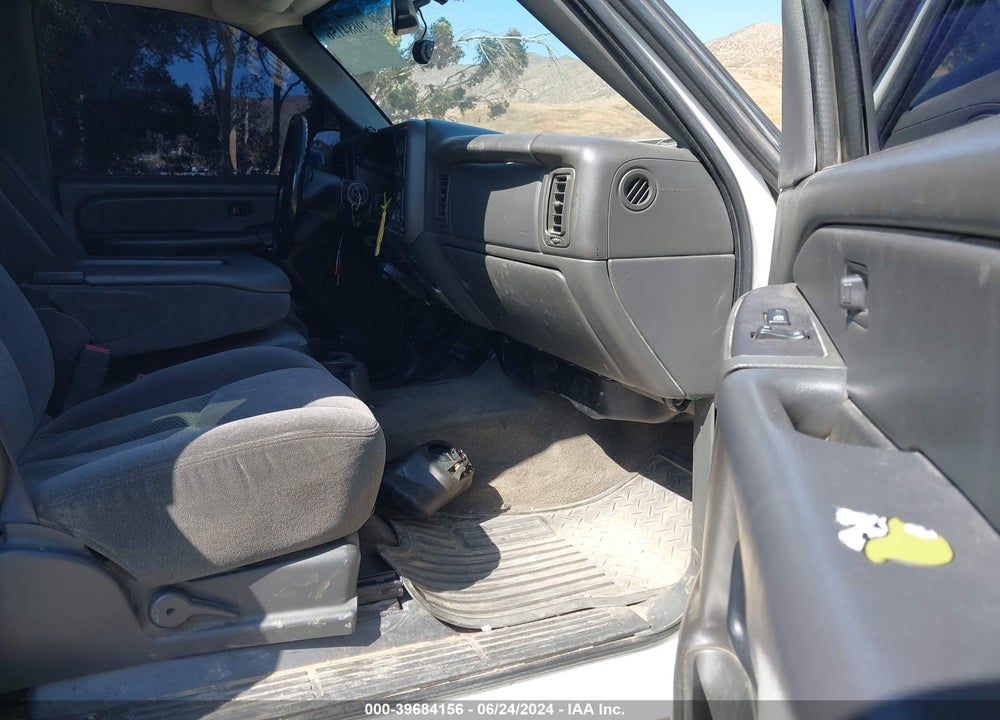 2006 CHEVROLET SILVERADO 1500 LT1 VIN: 2GCEC13T661115238