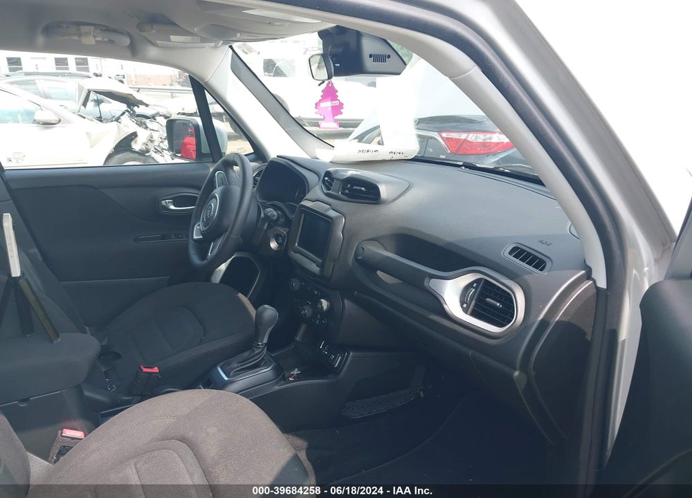 2018 JEEP RENEGADE LATITUDE FWD VIN: ZACCJABB3JPH61731