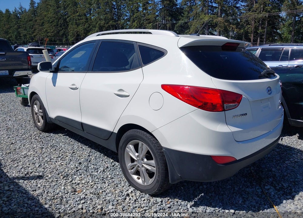 2011 HYUNDAI TUCSON GLS VIN: KM8JUCAC4BU316107
