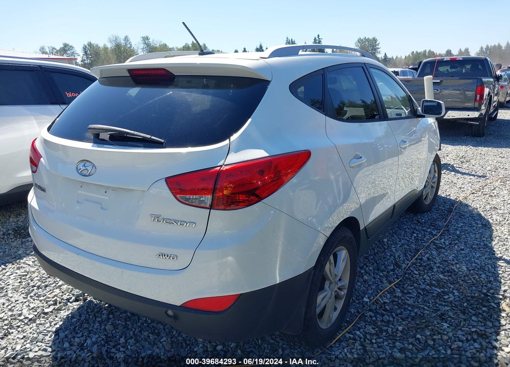 2011 HYUNDAI TUCSON GLS VIN: KM8JUCAC4BU316107