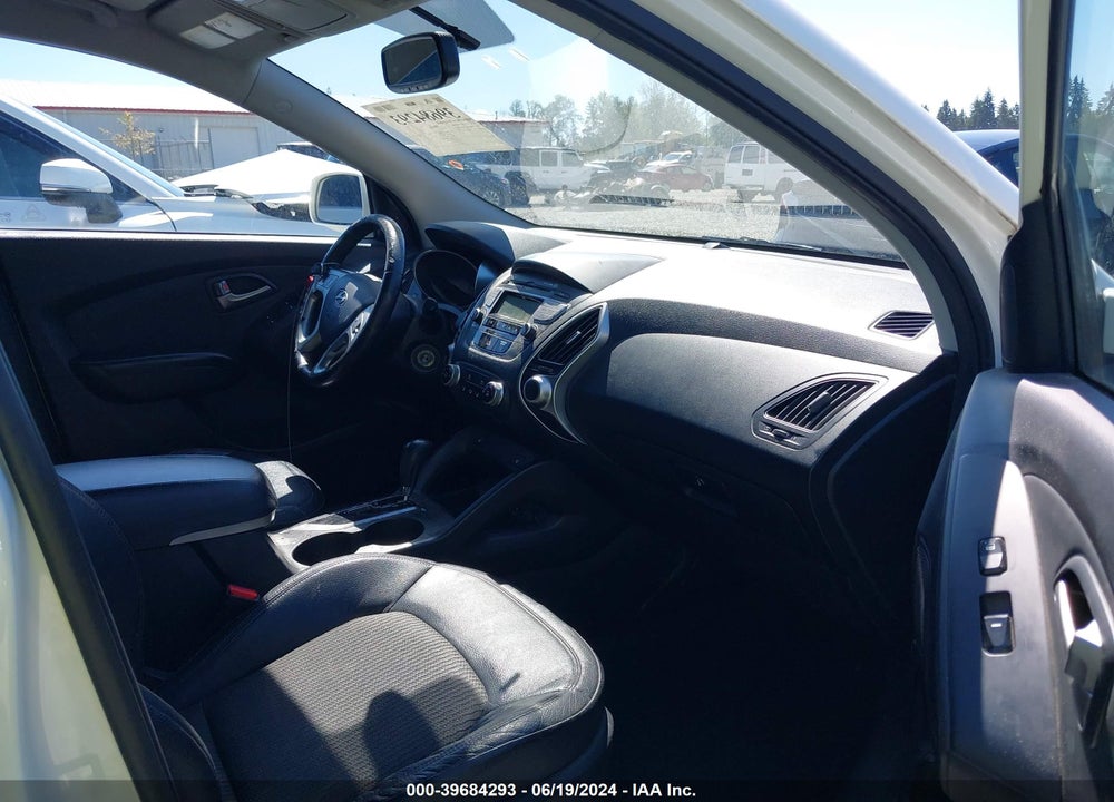 2011 HYUNDAI TUCSON GLS VIN: KM8JUCAC4BU316107
