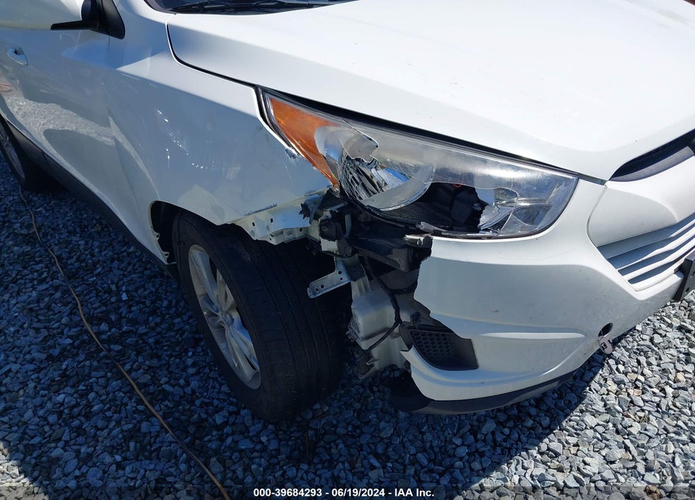2011 HYUNDAI TUCSON GLS VIN: KM8JUCAC4BU316107