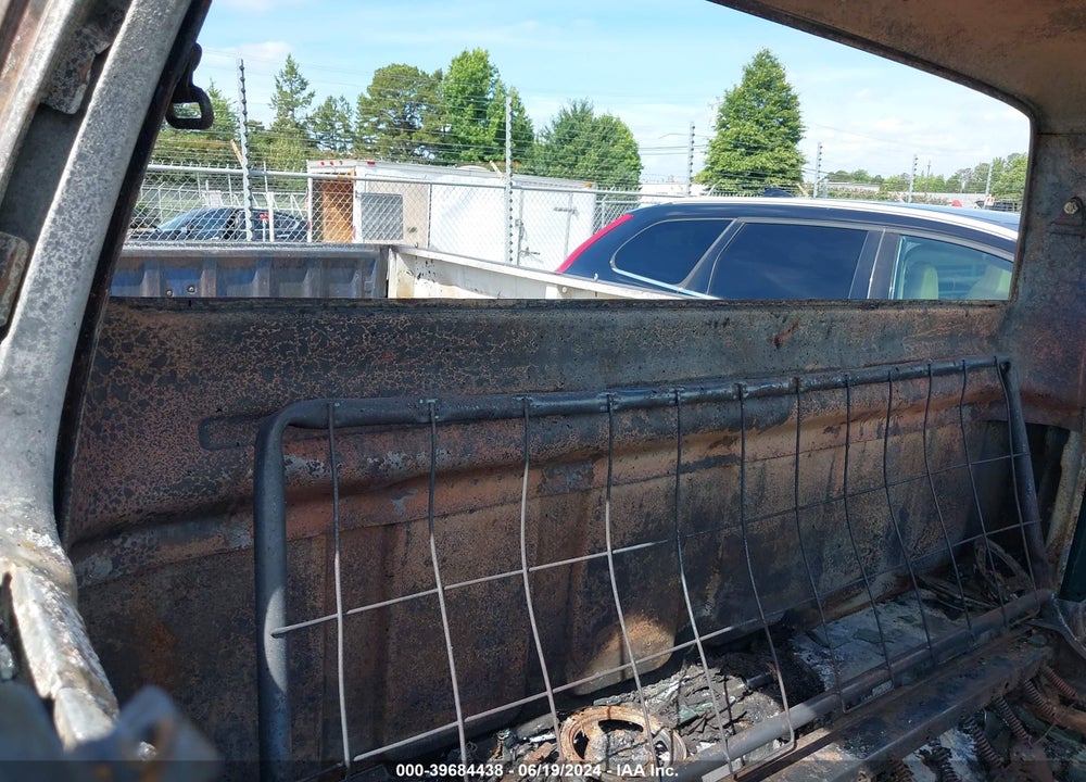 1986 CHEVROLET K20 VIN: 1GCGK24M6GJ132265