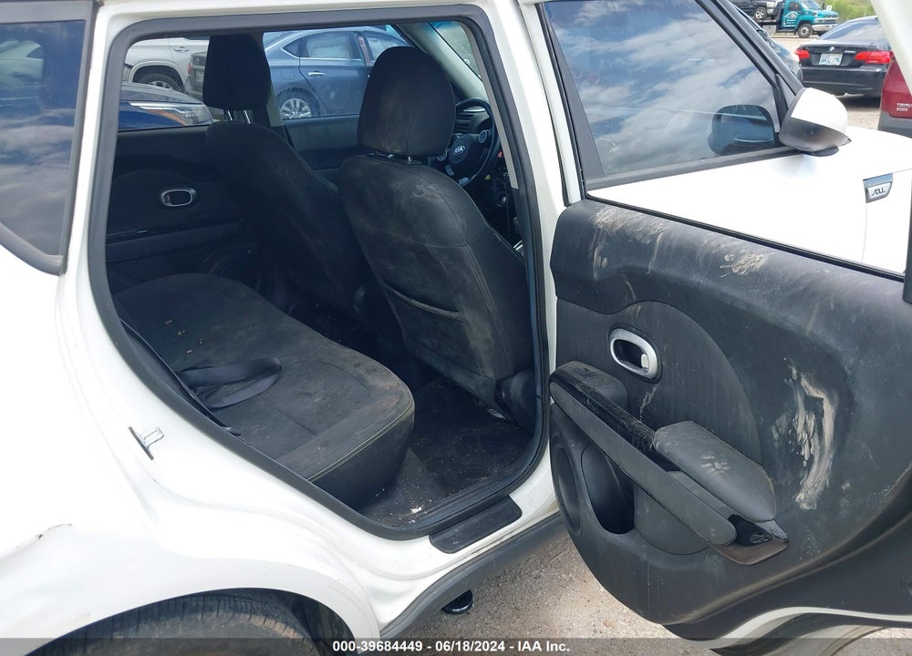2015 KIA SOUL VIN: KNDJP3A58F7158579