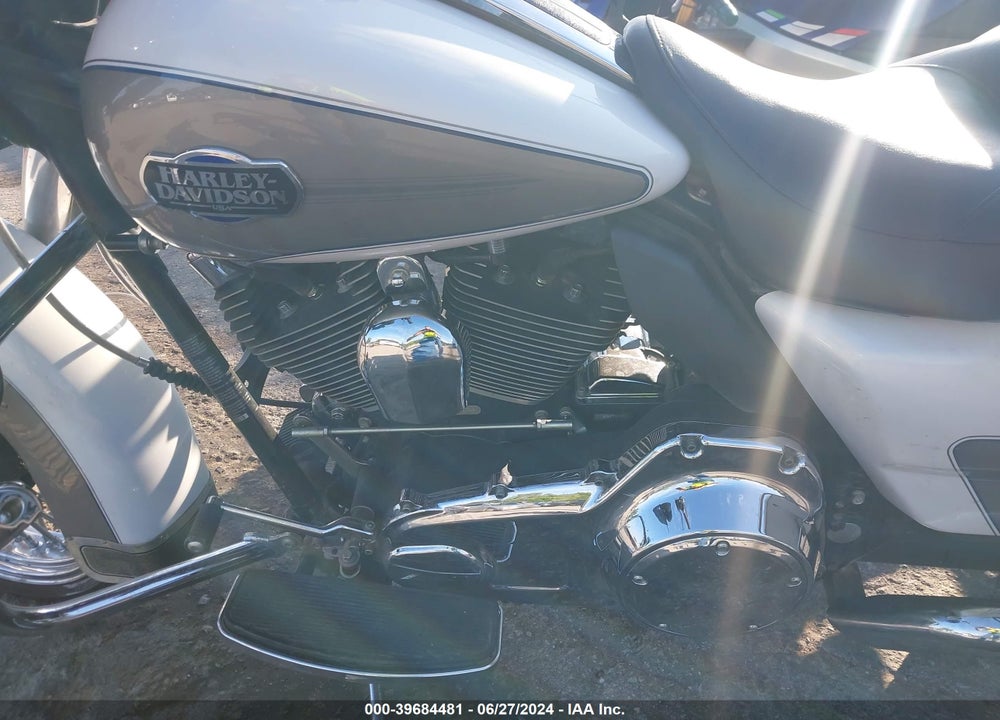 2009 HARLEY-DAVIDSON FLHTCU VIN: 1HD1FC4119Y648225
