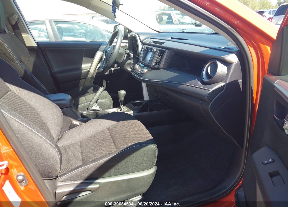 2016 TOYOTA RAV4 XLE VIN: 2T3RFREV5GW482291