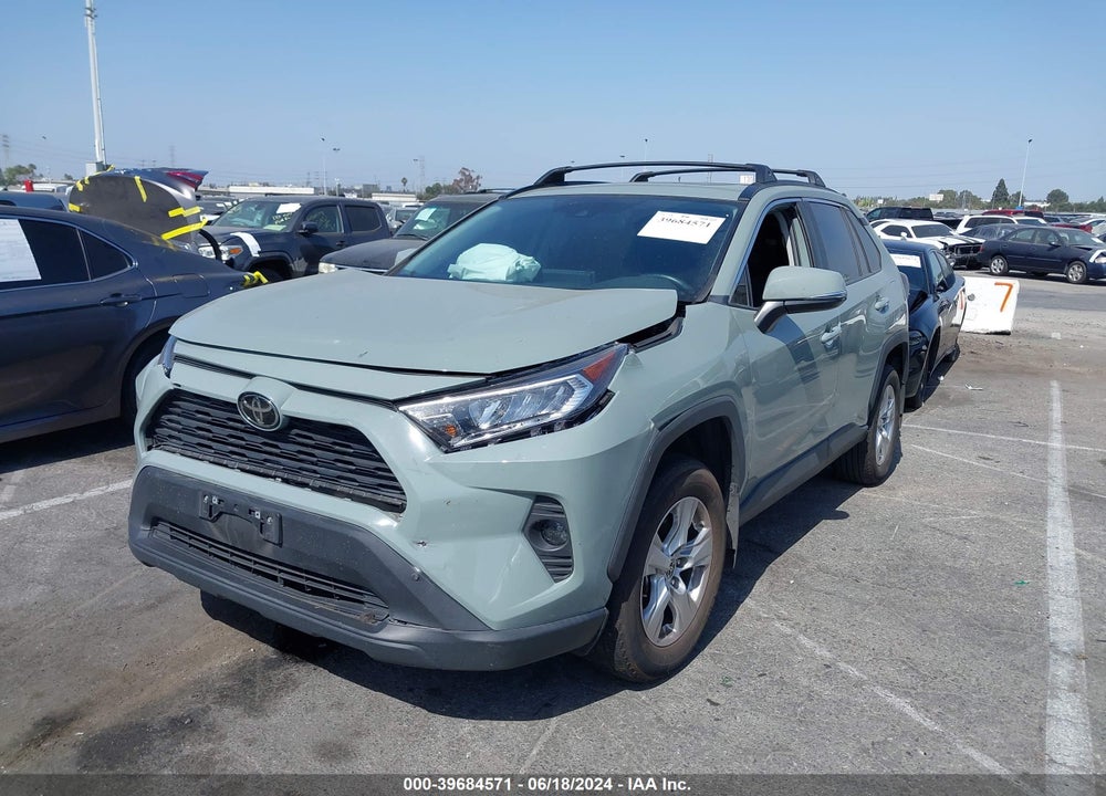 2021 TOYOTA RAV4 XLE VIN: 2T3W1RFV4MW174900
