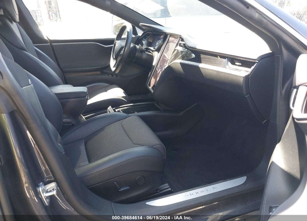 2018 TESLA MODEL S 100D/75D/P100D VIN: 5YJSA1E21JF281668