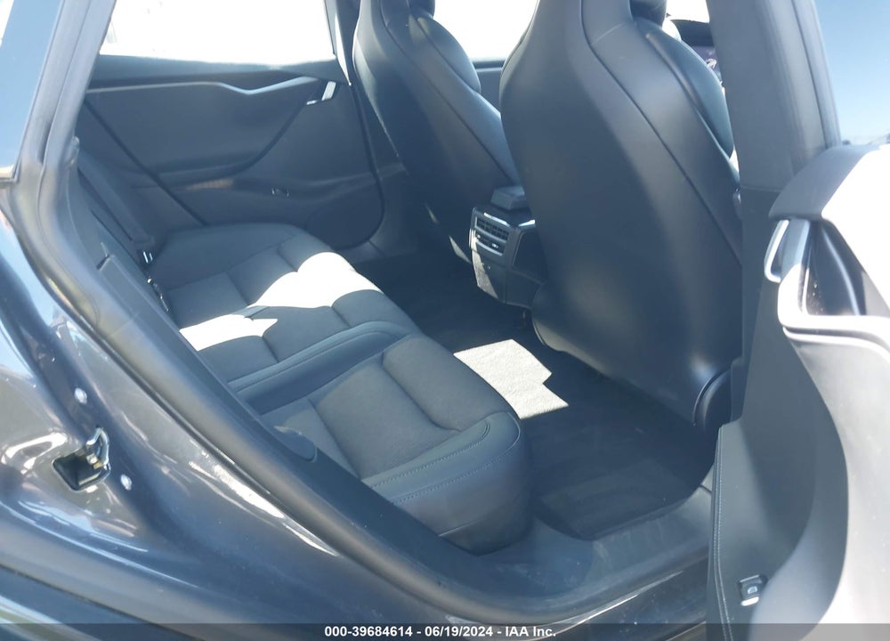 2018 TESLA MODEL S 100D/75D/P100D VIN: 5YJSA1E21JF281668