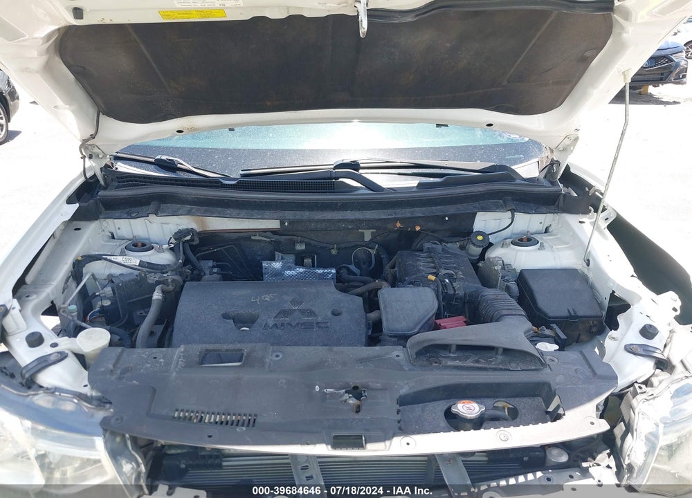 2014 MITSUBISHI OUTLANDER SE VIN: JA4AD3A33EZ011011