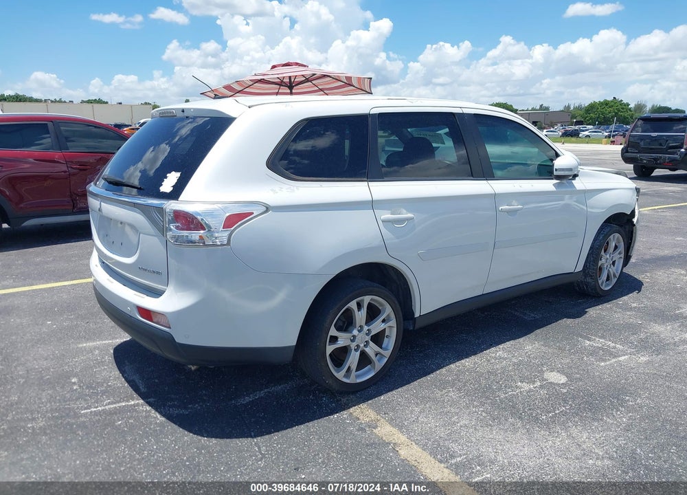 2014 MITSUBISHI OUTLANDER SE VIN: JA4AD3A33EZ011011